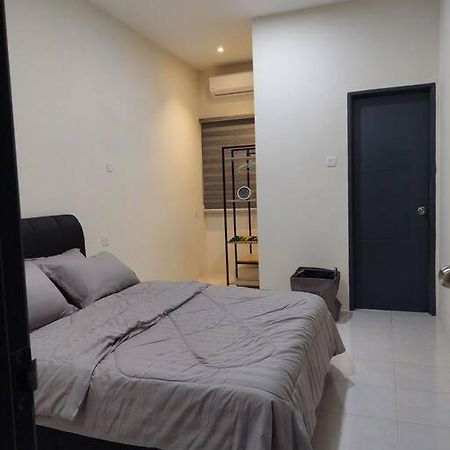 Yong Guesthouse Kuala Kangsar Luaran gambar